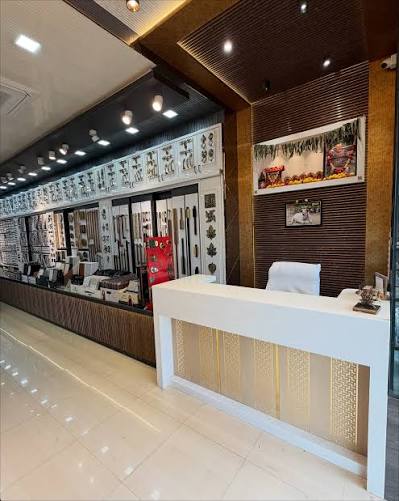Classic Ply And Hardware Center shop interior in Aliganj Banda Uttar Pradesh